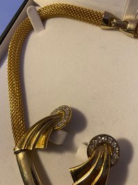 Vintage Gold Tone Mesh and Clip-on Earring set