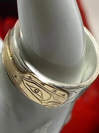 Vintage - Silver and 14K gold overlay "Humming Bird" ring by Joe Descoteaux