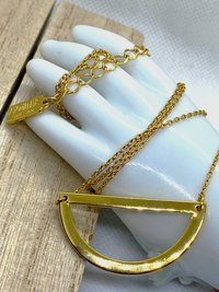 Vintage - Gold toned Saturday half-moon necklace
