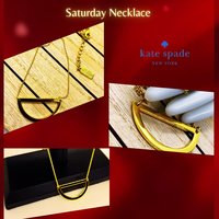 Vintage - Gold toned Saturday half-moon necklace