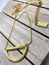 Vintage - Gold toned Saturday half-moon necklace