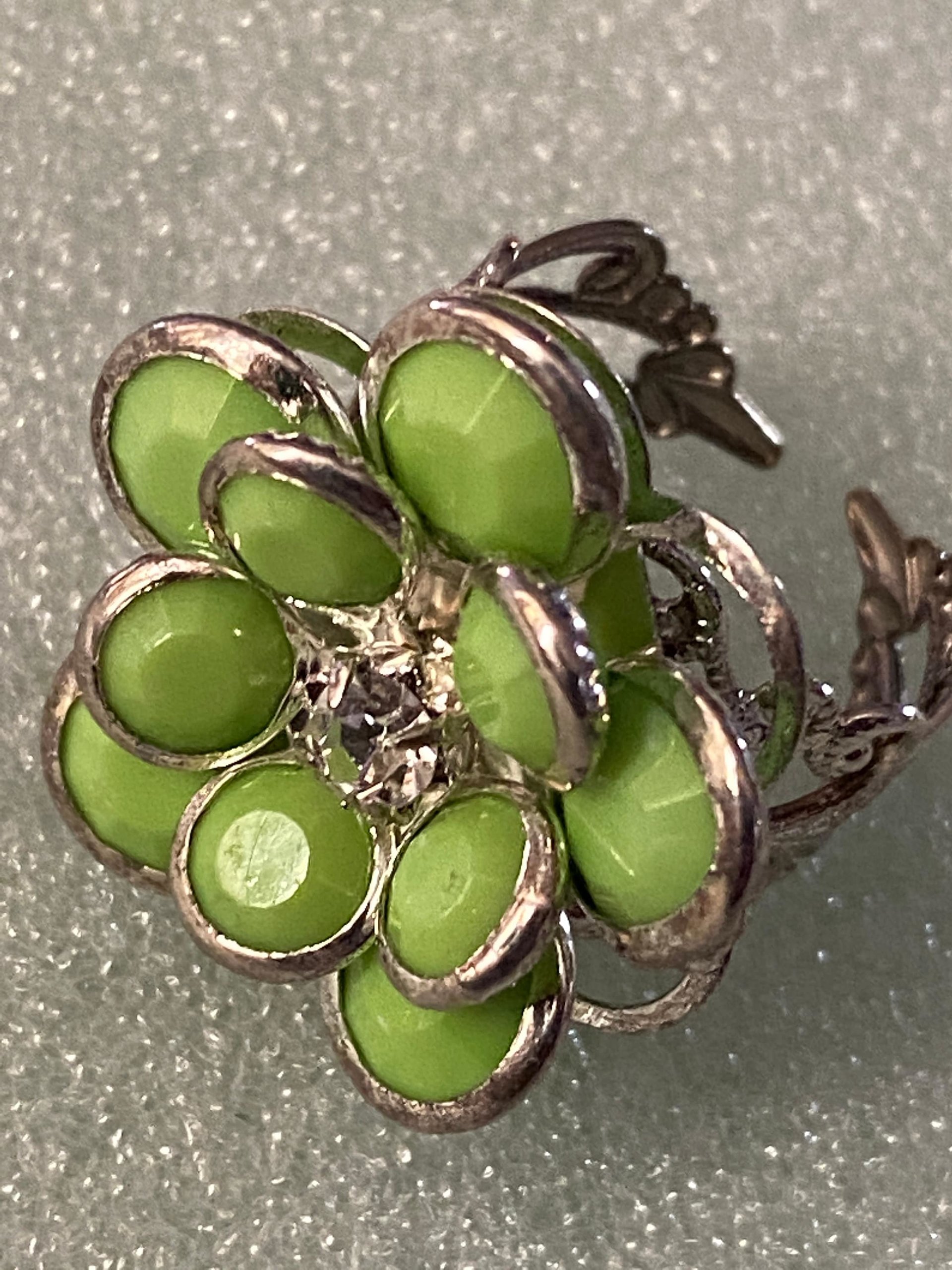 Adjustable Silver Green Petals Flower