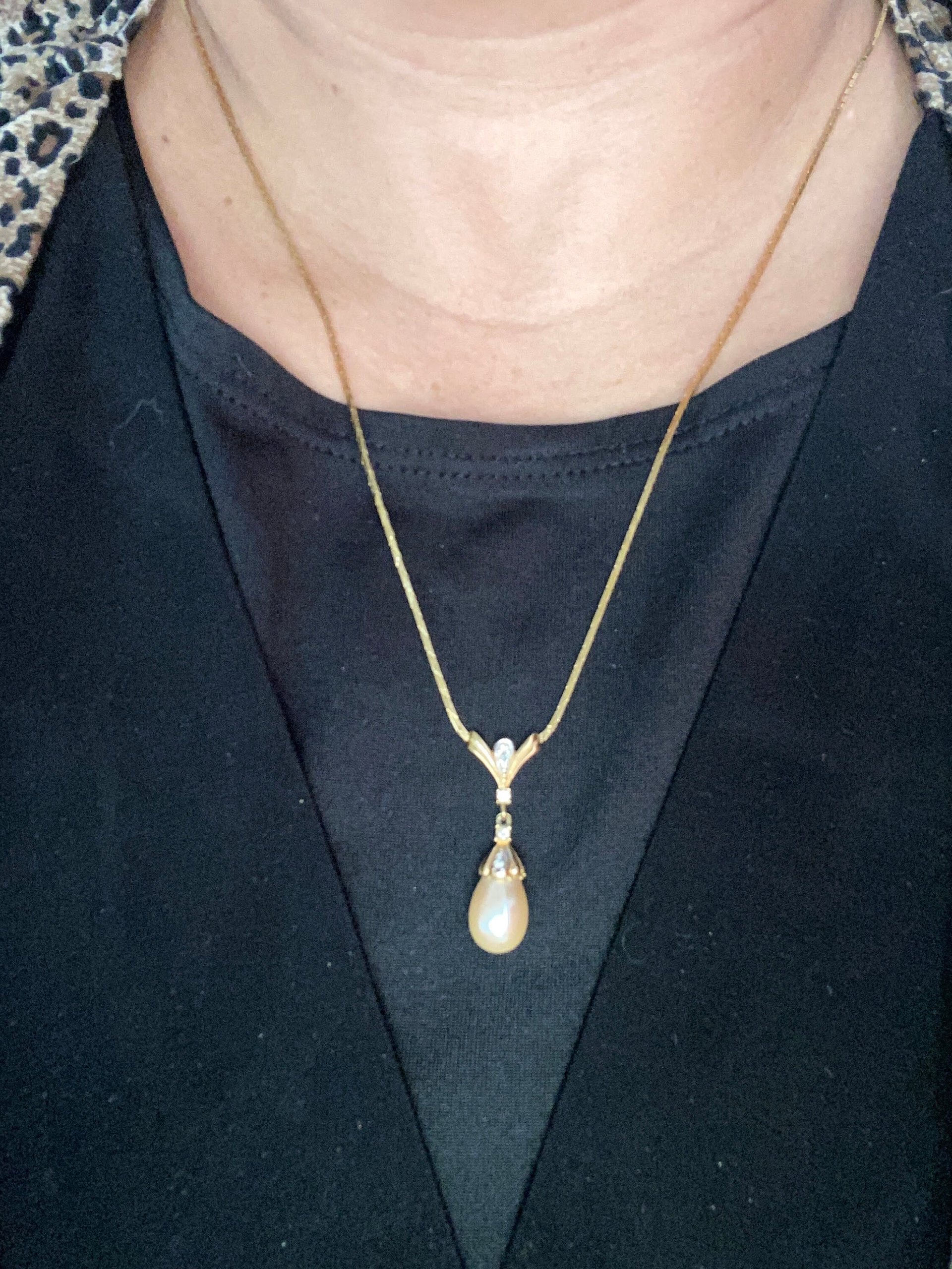 Vintage - Faux Pearl tear drop vermilled gold tone necklace and pierced earring set