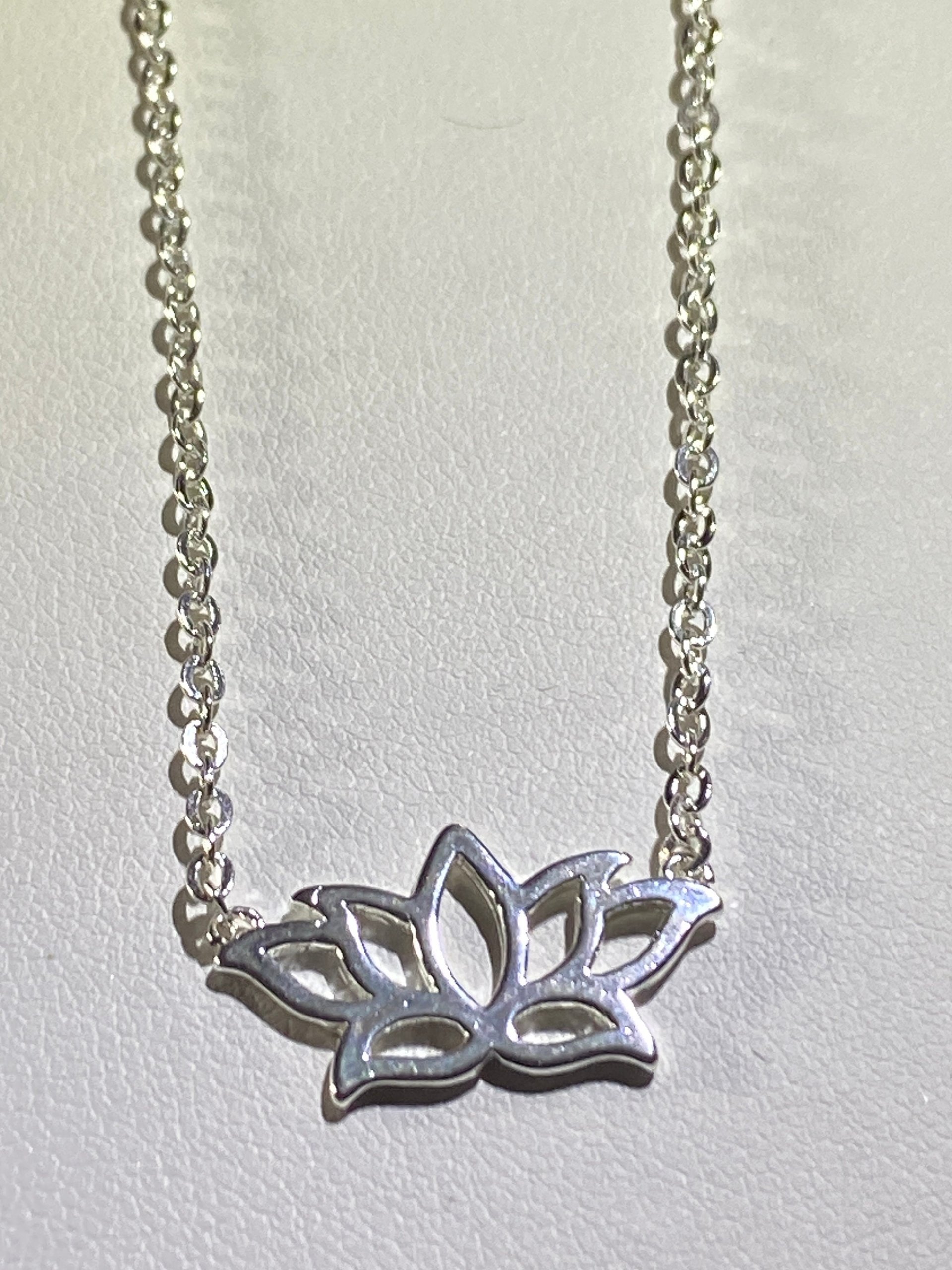 Silver tone Lotus pendant and necklace