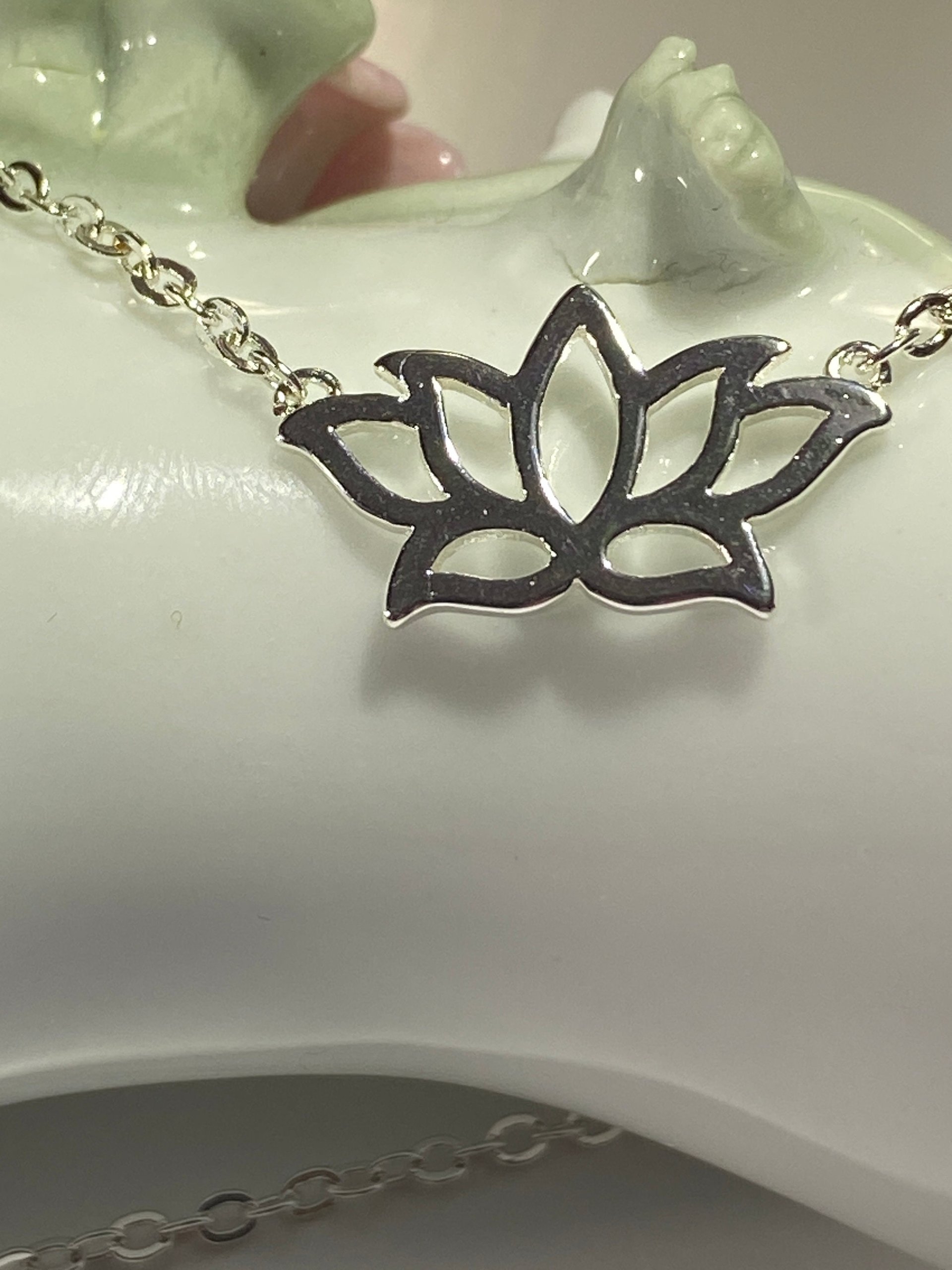 Silver tone Lotus pendant and necklace