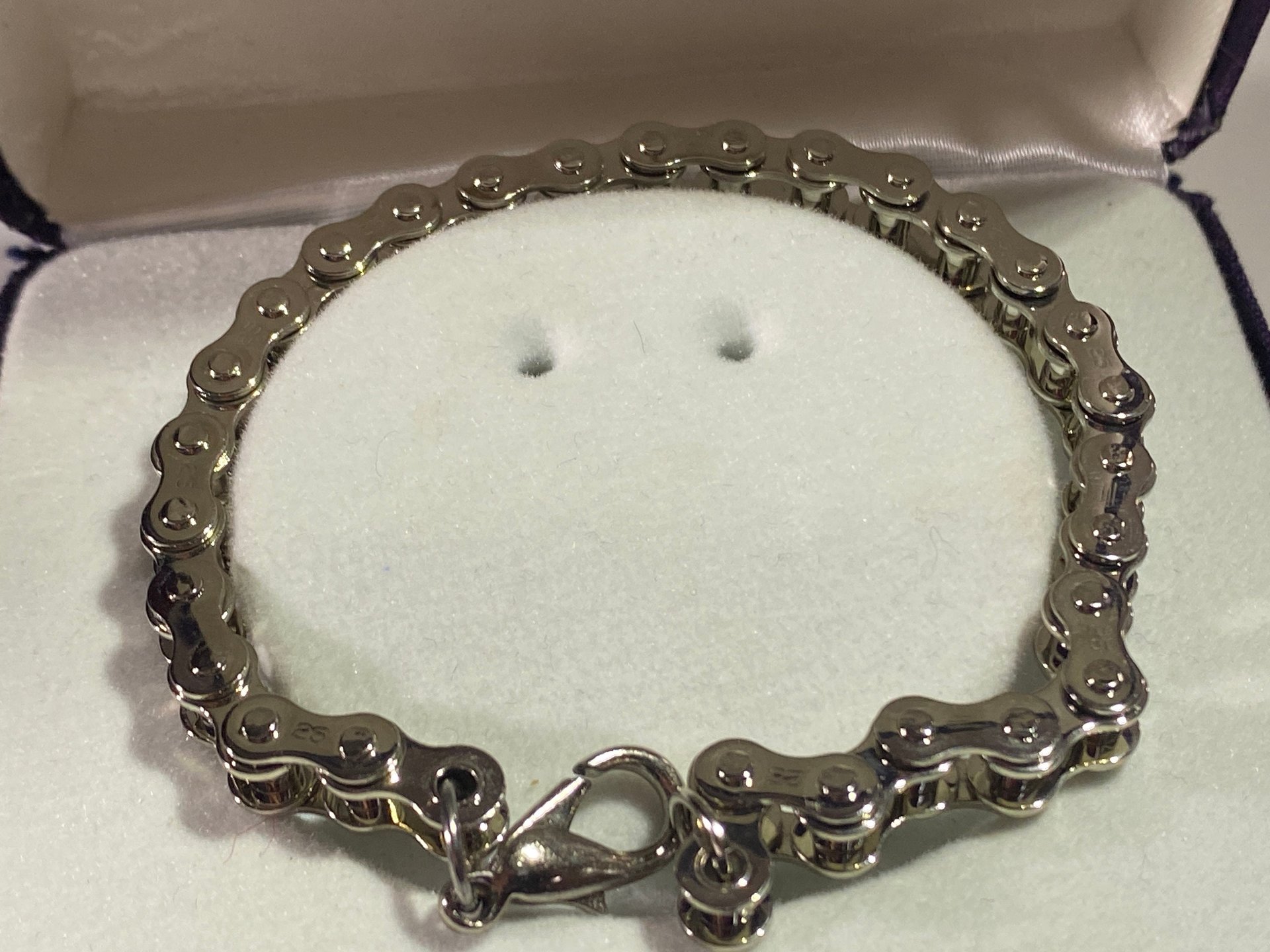 Silver tone stainless steel bike chain bracelet
