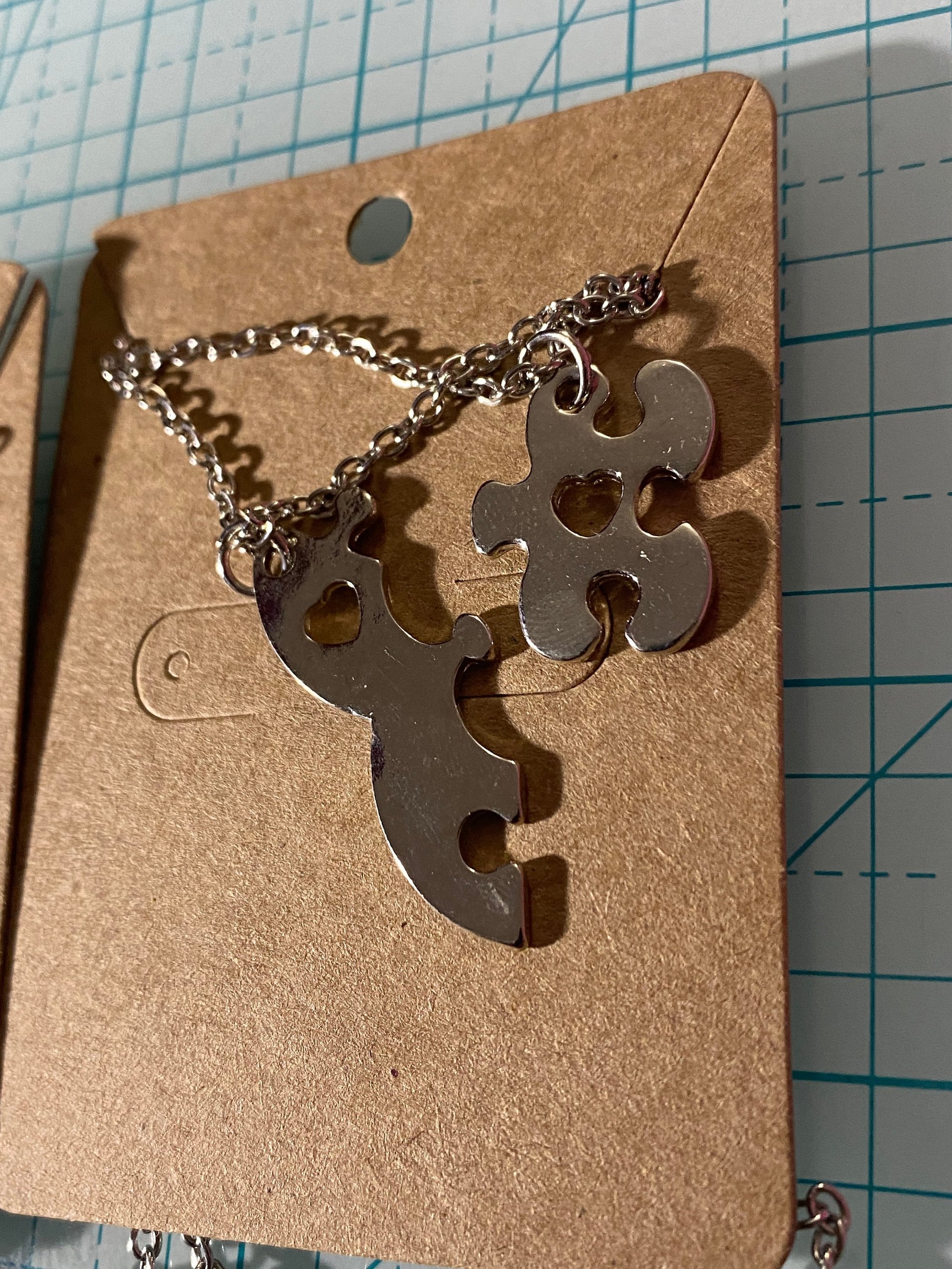 Silver tone 4 part heart puzzle pendant family friendship necklaces
