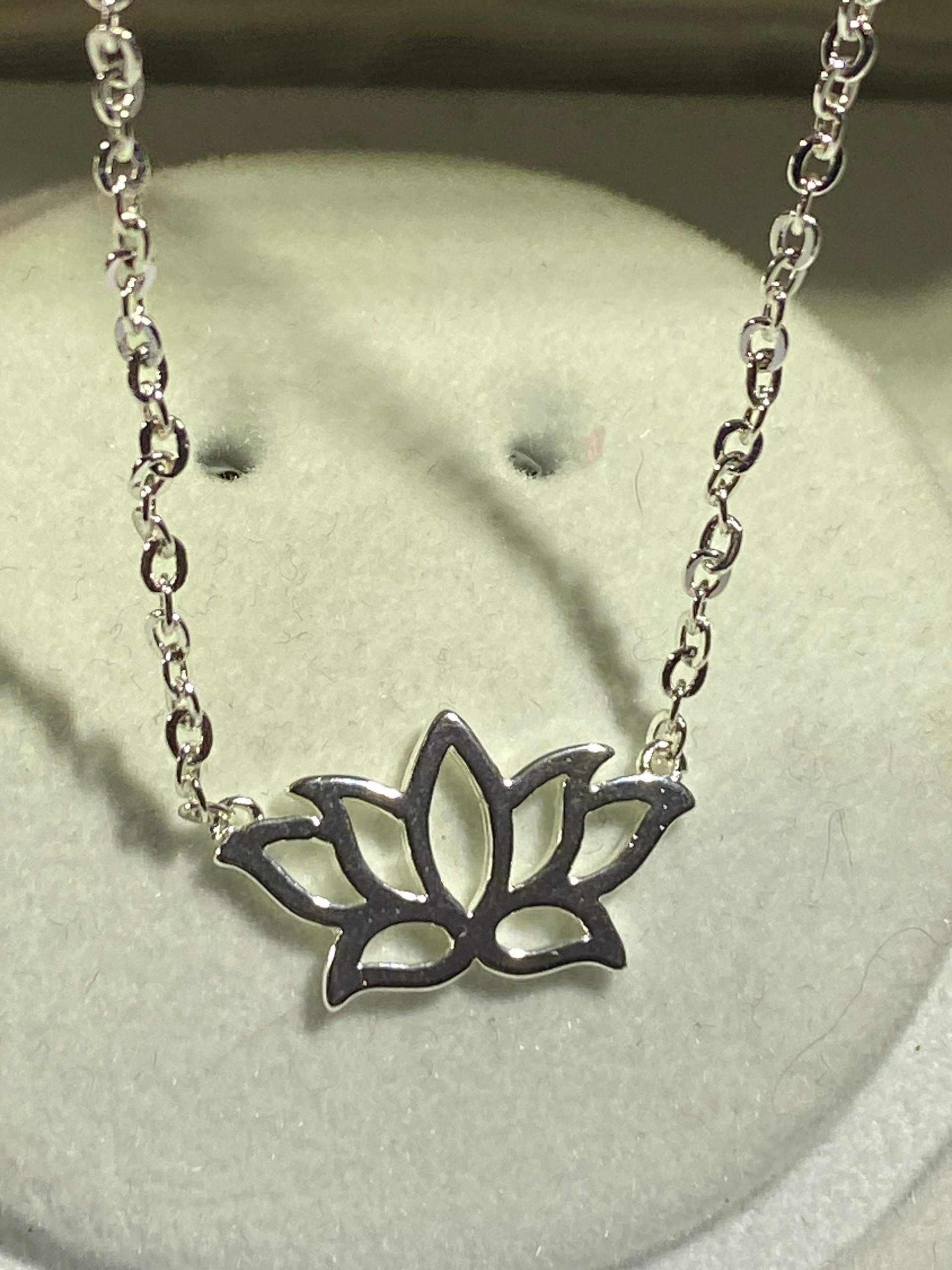 Silver tone Lotus pendant and necklace