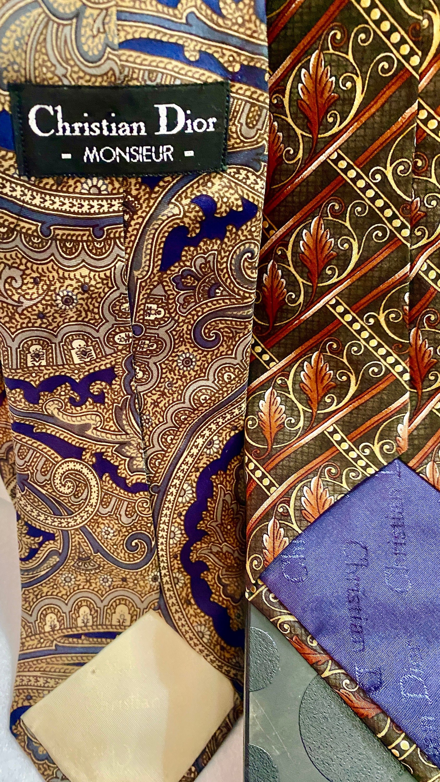 Christian Dior Monssieur Necktie, Vintage with beautiful brown tones Acanthus leaf patterns.