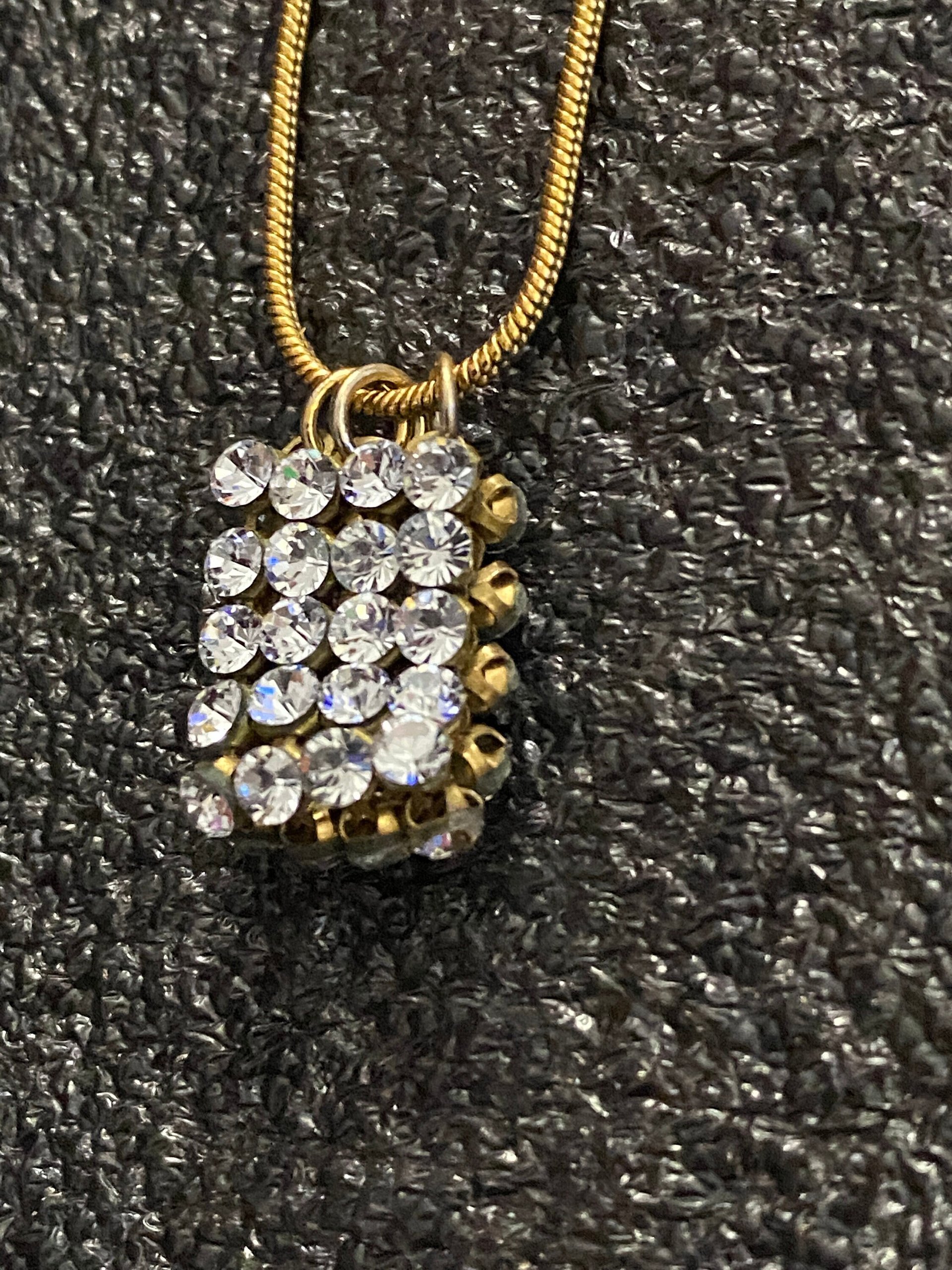 Swarovski crystals pendants signed on a gold tone Authentic