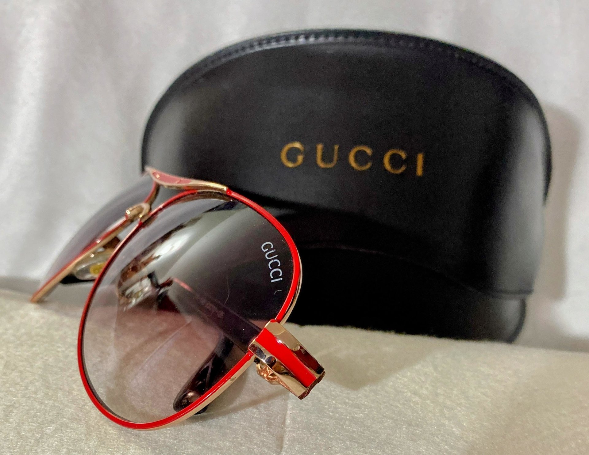 Vintage Red Aviators Designer Sunglasses and Leather Case