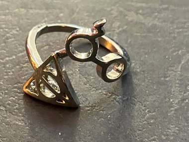 Lightning Bolt Ring - Wizard themed