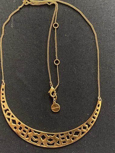 Stella and Dot Gold Tone Avalon Crescent Necklace